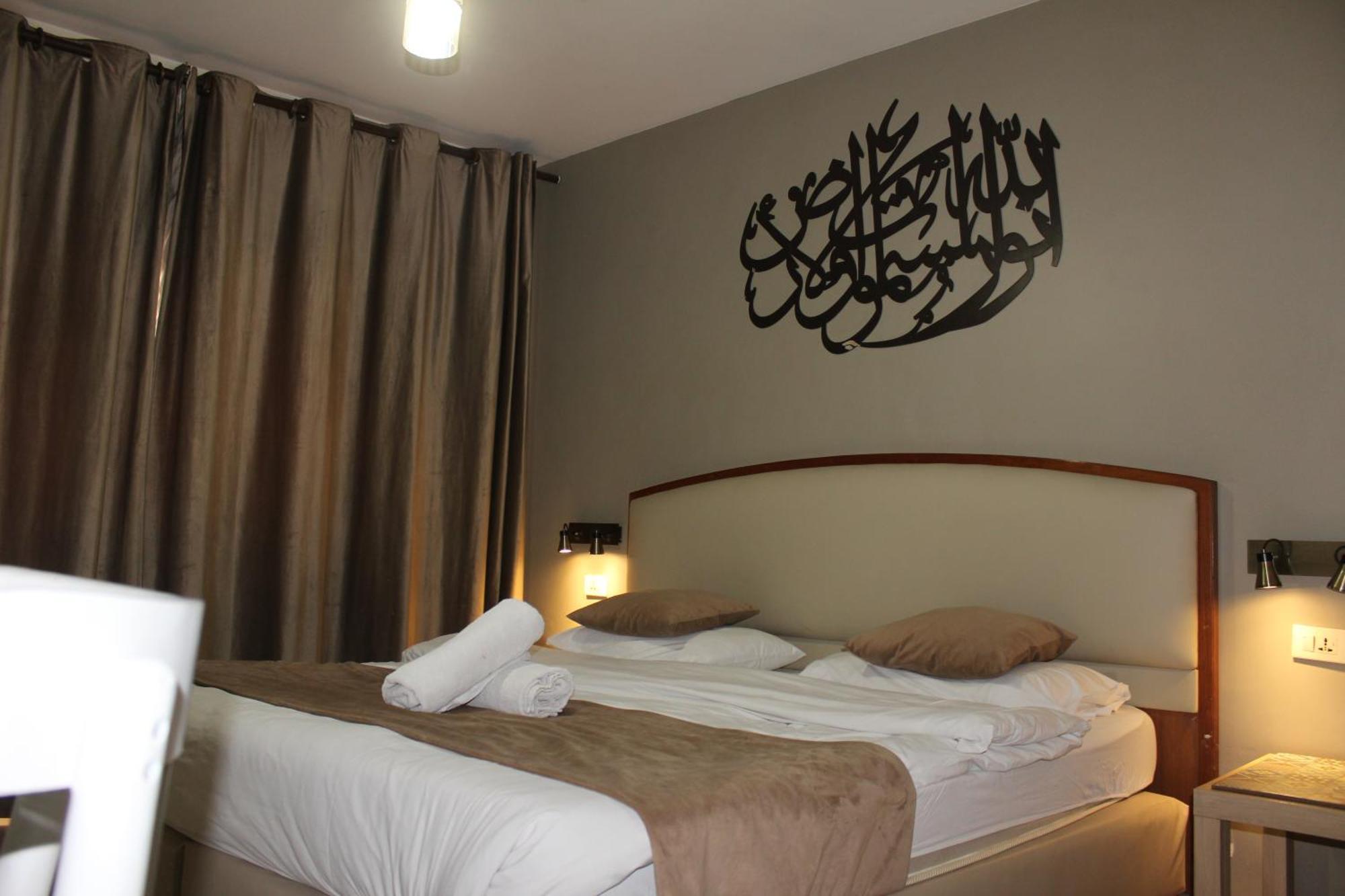 Layaali Amman Airport Pickup Hostel ภายนอก รูปภาพ